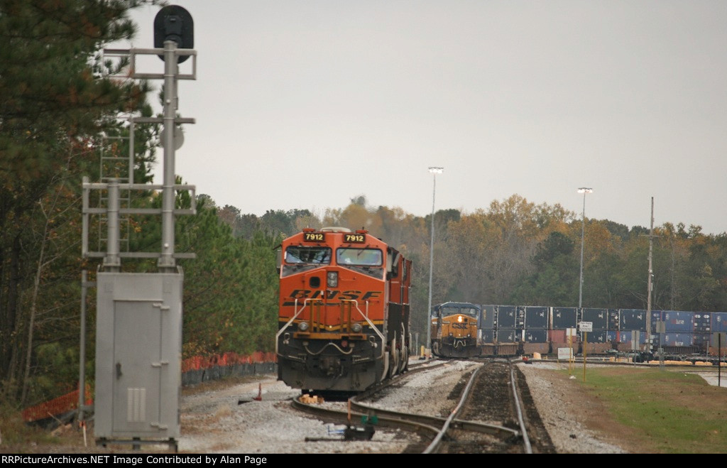 BNSF 7912